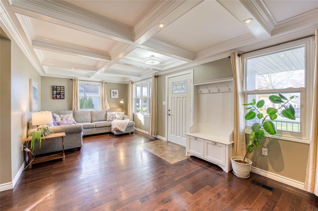 723 HALL Street, Sarnia, Ontario, Canada