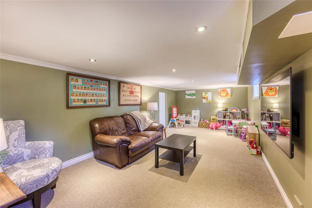 723 HALL Street, Sarnia, Ontario, Canada