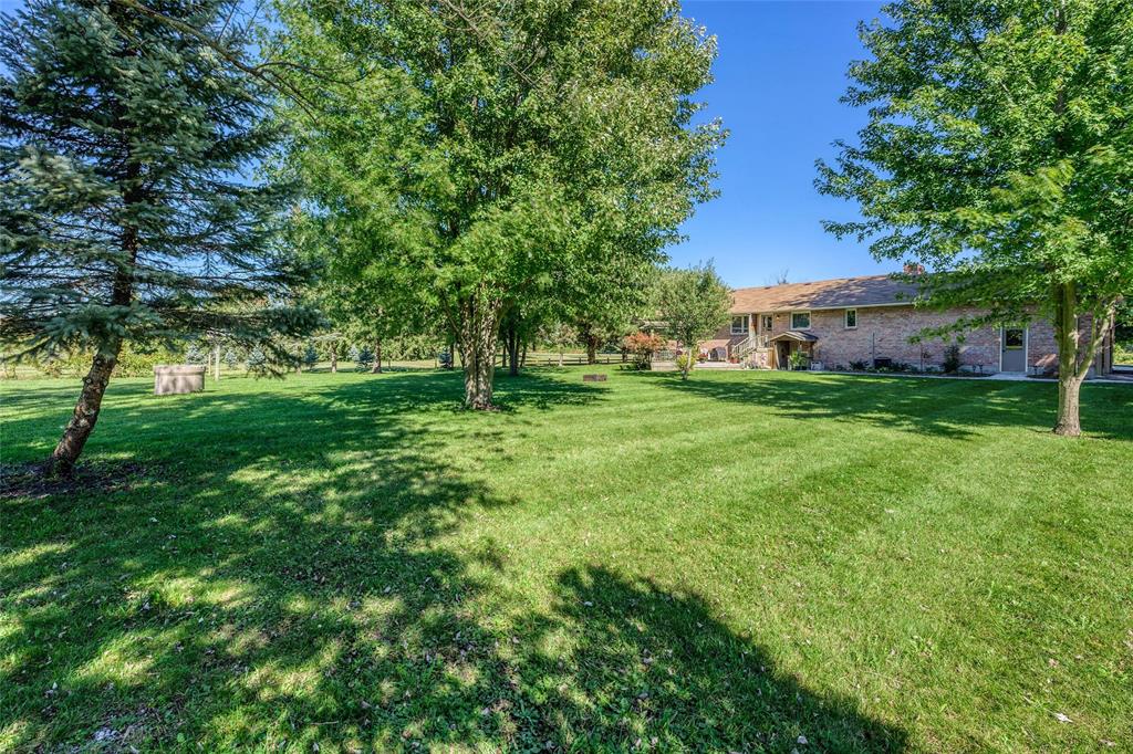 6033 BRIGDEN Road, Sarnia, Ontario, Canada