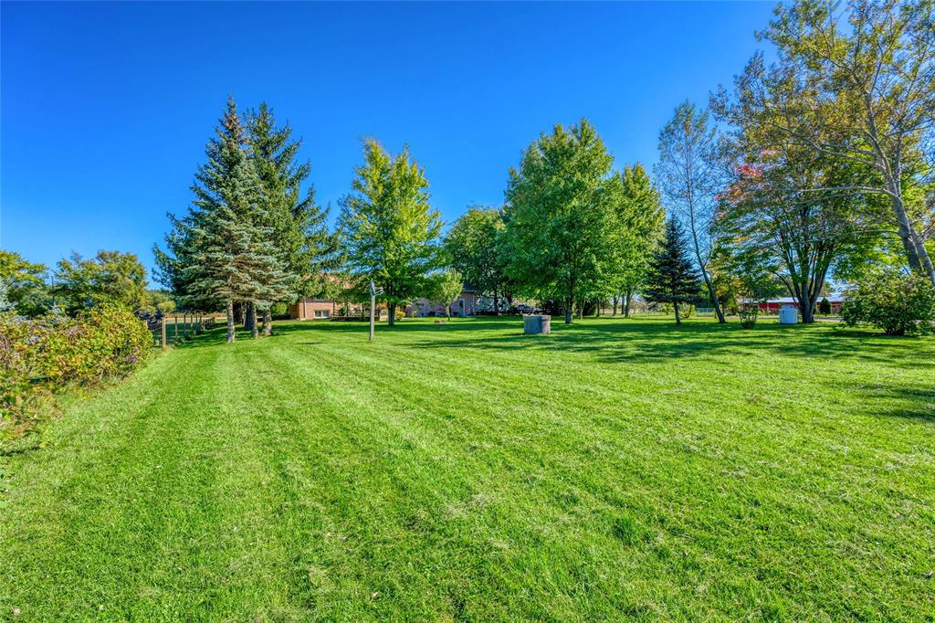 6033 BRIGDEN Road, Sarnia, Ontario, Canada