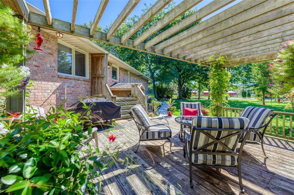 6033 BRIGDEN Road, Sarnia, Ontario, Canada