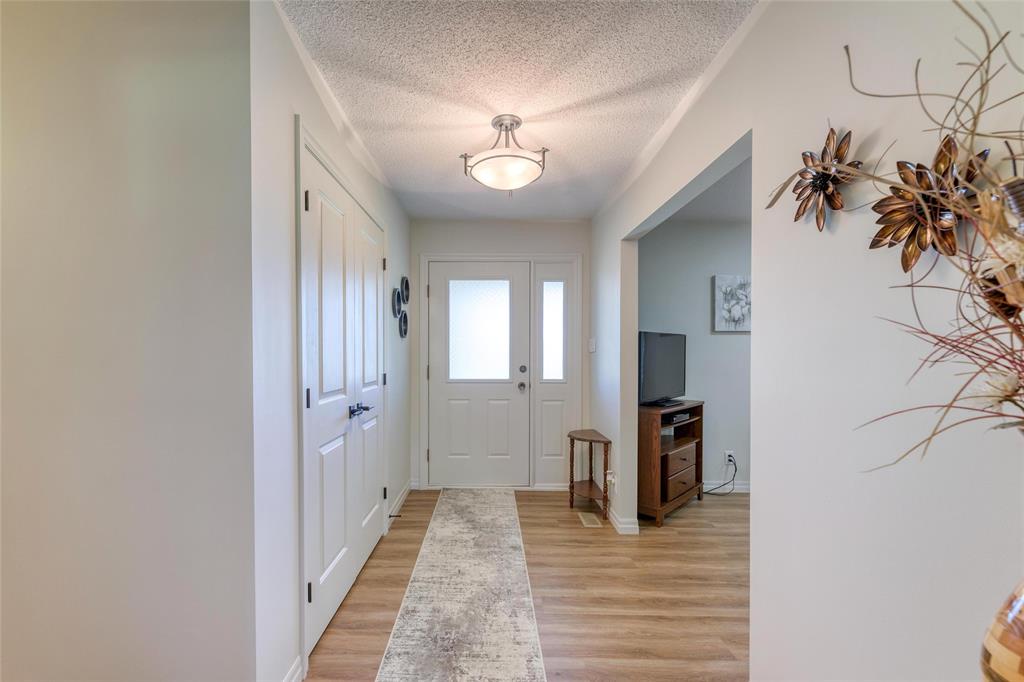 6033 BRIGDEN Road, Sarnia, Ontario, Canada