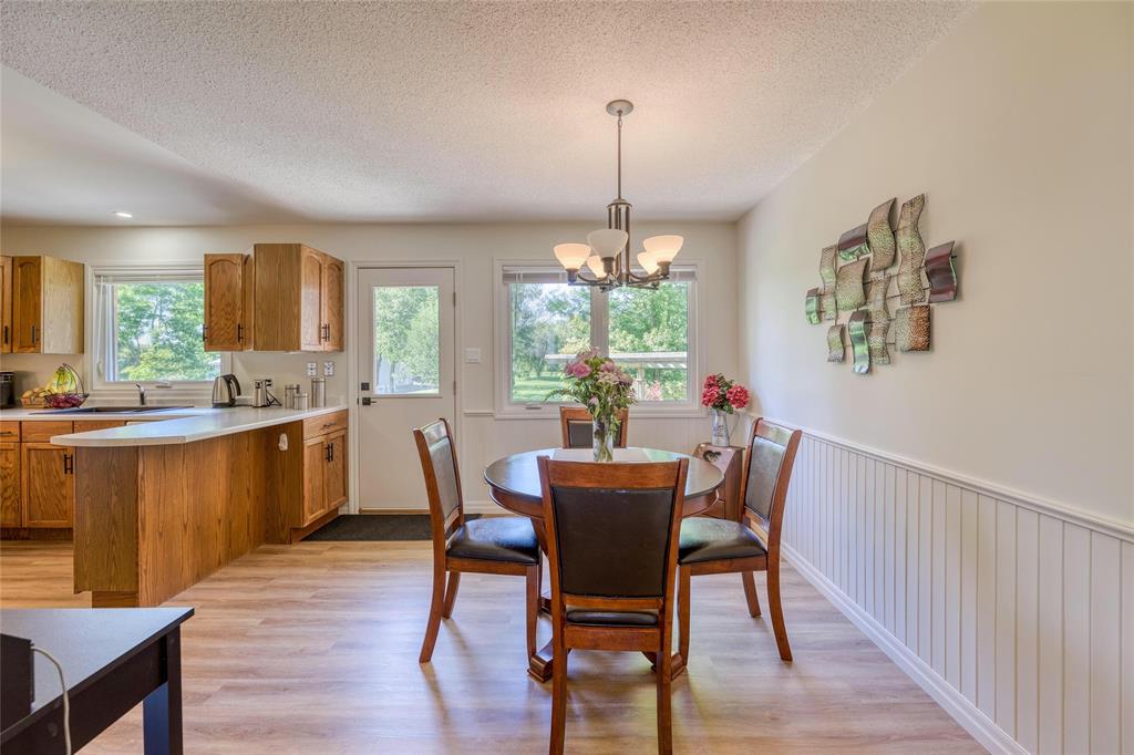 6033 BRIGDEN Road, Sarnia, Ontario, Canada