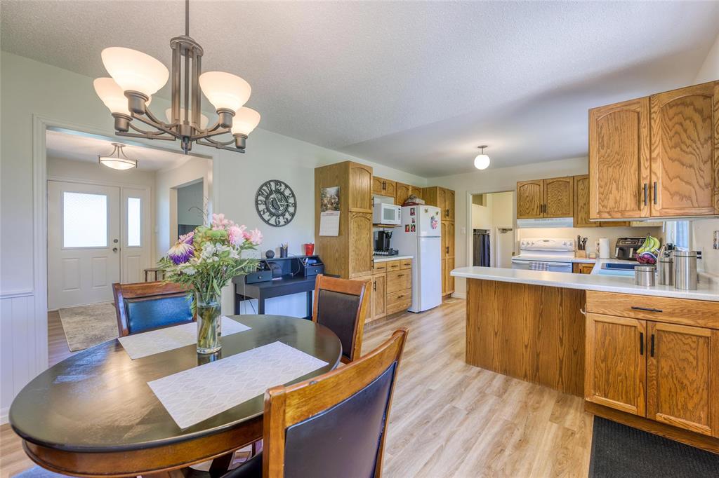 6033 BRIGDEN Road, Sarnia, Ontario, Canada