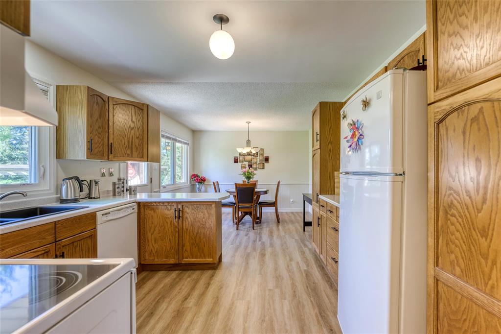 6033 BRIGDEN Road, Sarnia, Ontario, Canada
