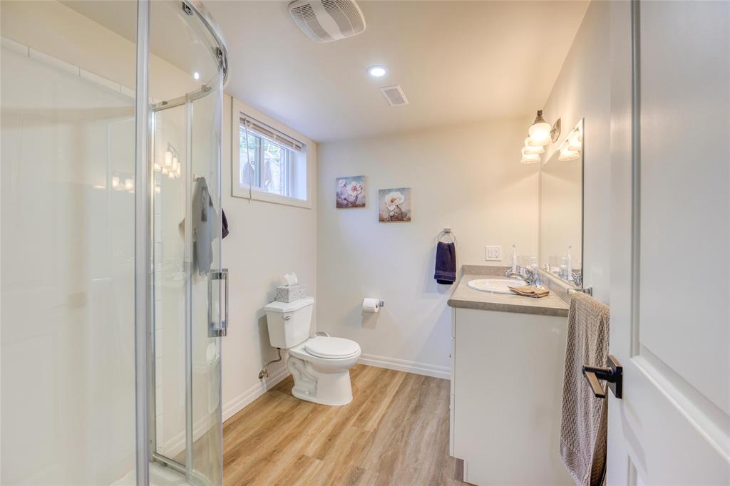 6033 BRIGDEN Road, Sarnia, Ontario, Canada