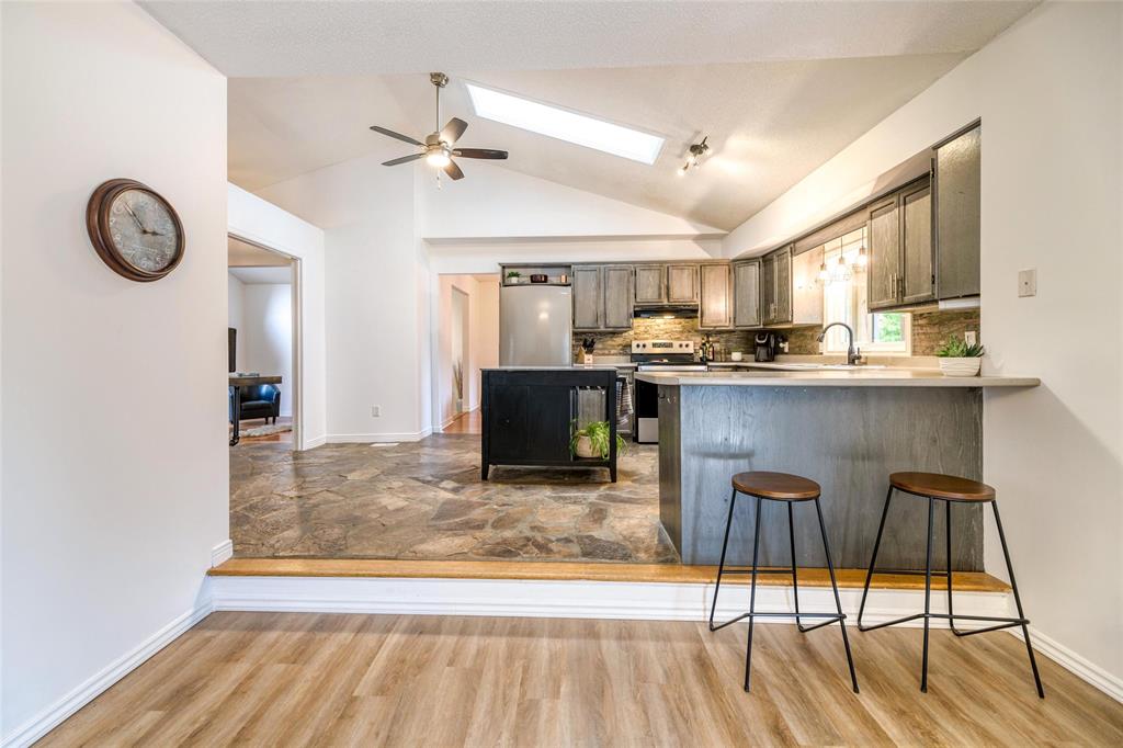 2482 HAMILTON Road, Sarnia, Ontario, Canada