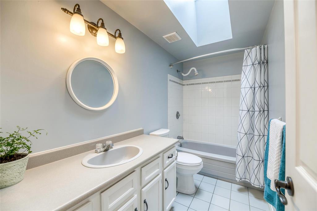2482 HAMILTON Road, Sarnia, Ontario, Canada