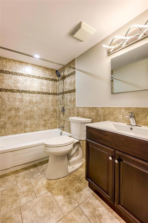 10 DERBY Lane Unit# 1007, Sarnia, Ontario, Canada