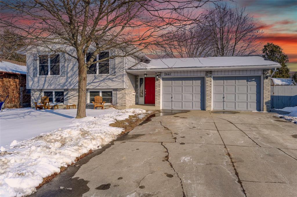 2641 KAYMAR Crescent, Sarnia, Ontario, Canada