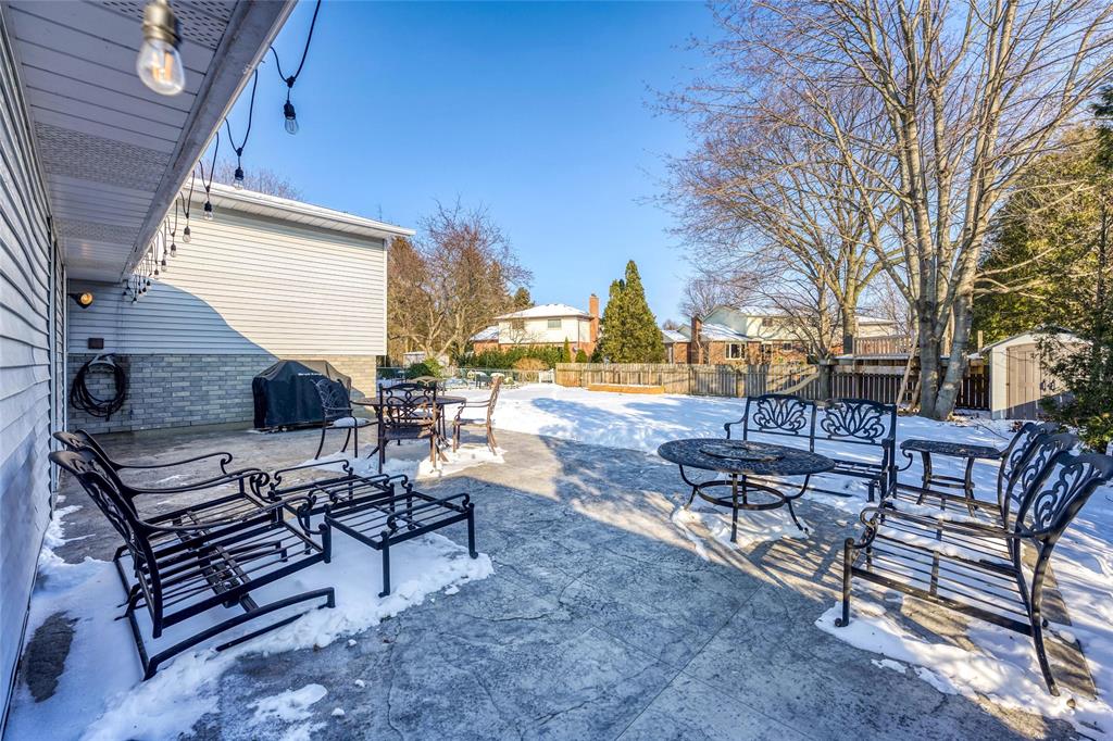 2641 KAYMAR Crescent, Sarnia, Ontario, Canada