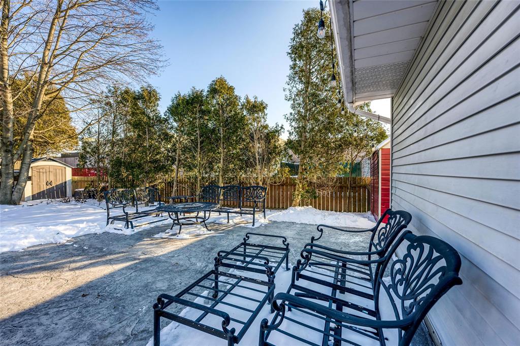 2641 KAYMAR Crescent, Sarnia, Ontario, Canada