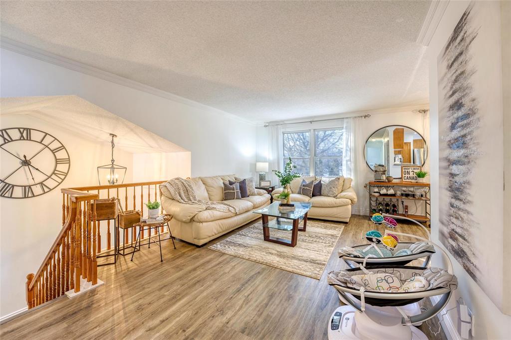 2641 KAYMAR Crescent, Sarnia, Ontario, Canada