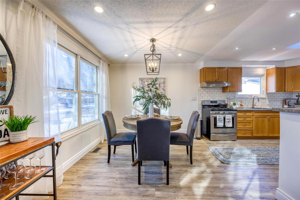 2641 KAYMAR Crescent, Sarnia, Ontario, Canada