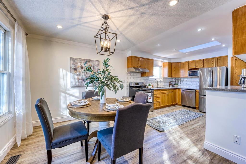 2641 KAYMAR Crescent, Sarnia, Ontario, Canada