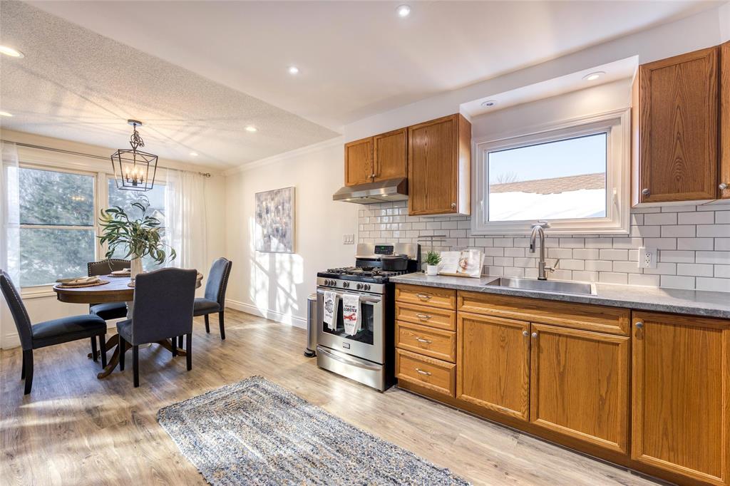 2641 KAYMAR Crescent, Sarnia, Ontario, Canada