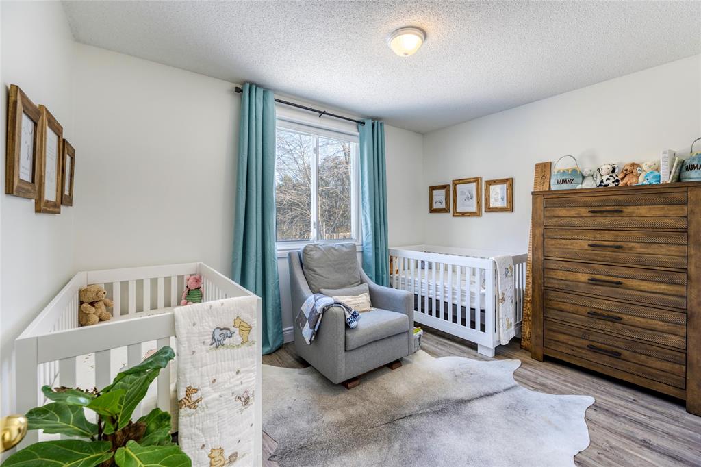2641 KAYMAR Crescent, Sarnia, Ontario, Canada