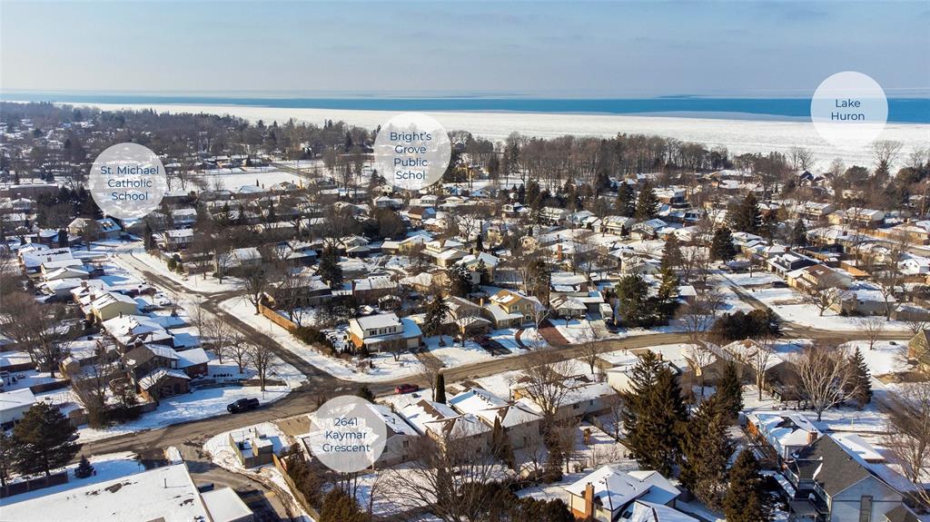 2641 KAYMAR Crescent, Sarnia, Ontario, Canada