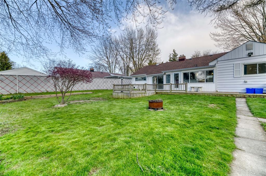 886 RETLAW Drive, Sarnia, Ontario, Canada