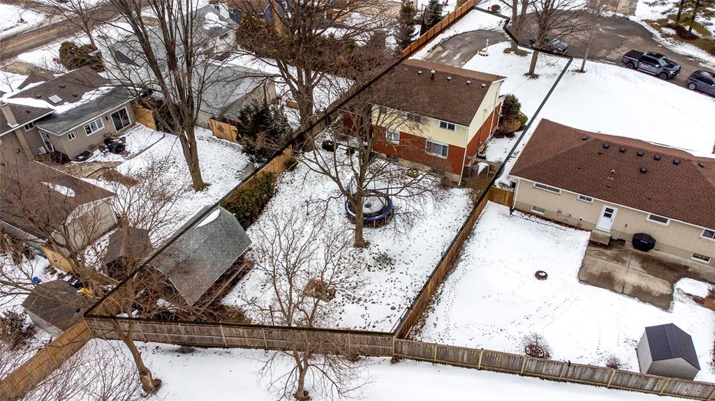 1032 LILAC Avenue, Sarnia, Ontario, Canada