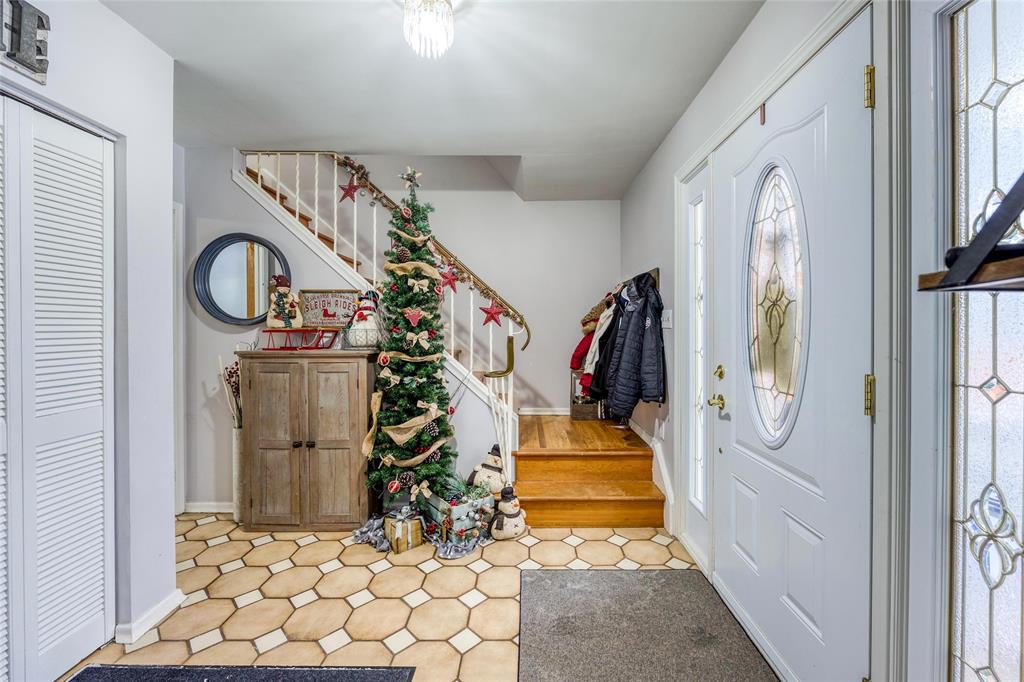 1032 LILAC Avenue, Sarnia, Ontario, Canada