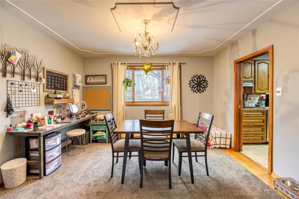 1032 LILAC Avenue, Sarnia, Ontario, Canada