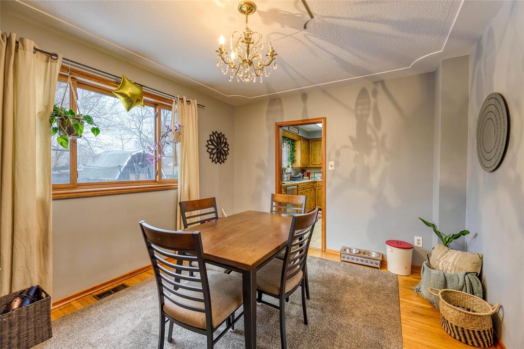 1032 LILAC Avenue, Sarnia, Ontario, Canada