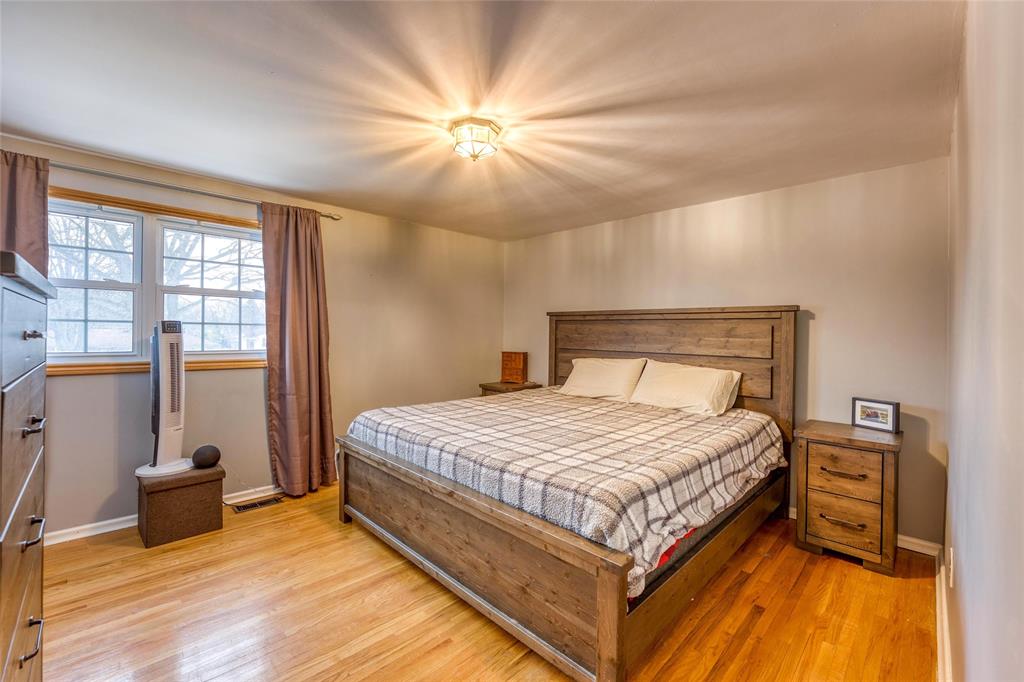 1032 LILAC Avenue, Sarnia, Ontario, Canada