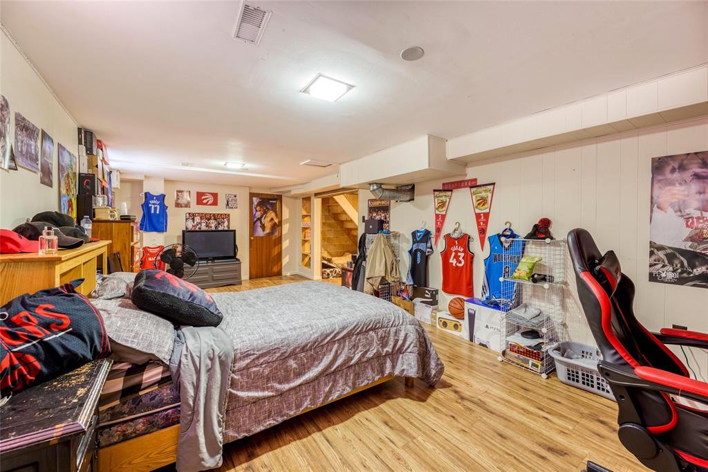 1032 LILAC Avenue, Sarnia, Ontario, Canada