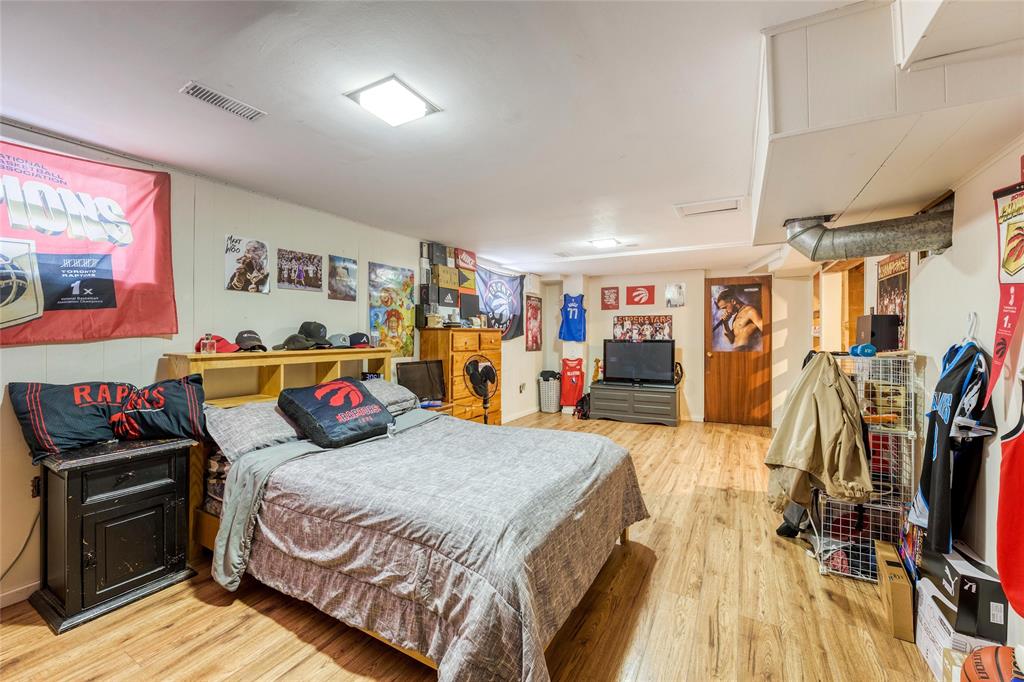 1032 LILAC Avenue, Sarnia, Ontario, Canada