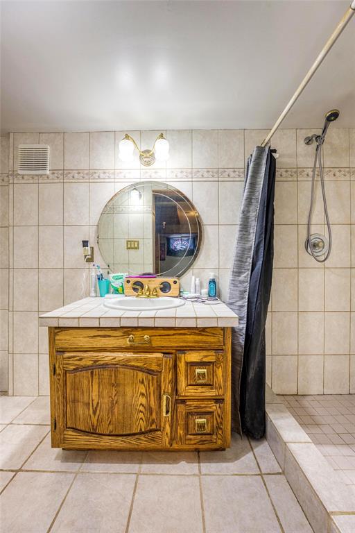 1032 LILAC Avenue, Sarnia, Ontario, Canada