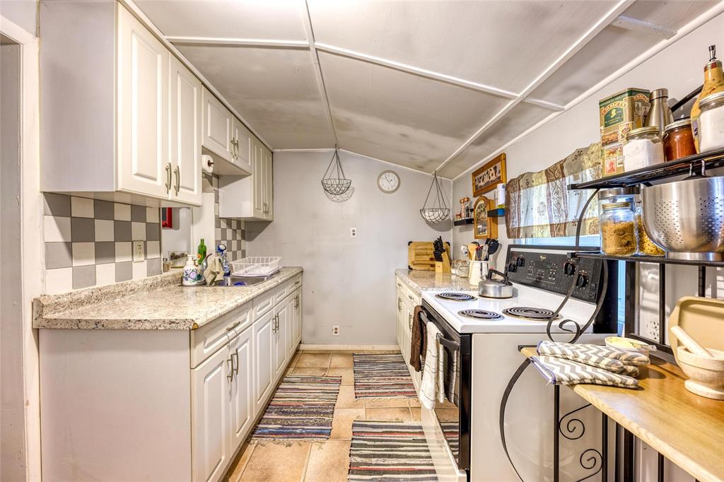 336 BRIGHT Street, Sarnia, Ontario, Canada