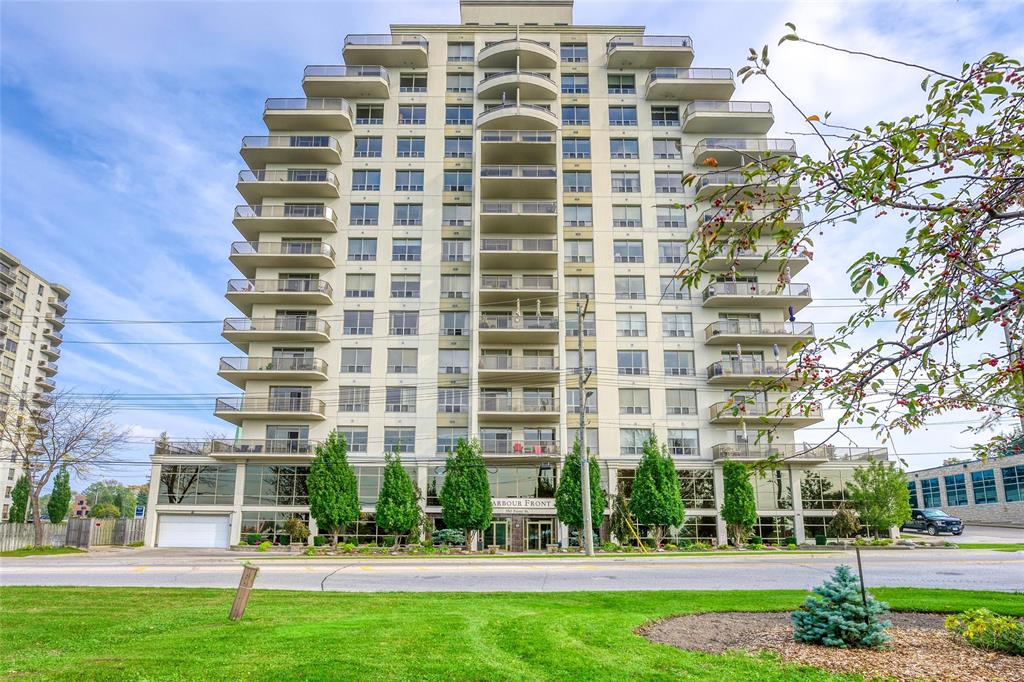 350 FRONT Street North Unit# 702, Sarnia, Ontario, Canada