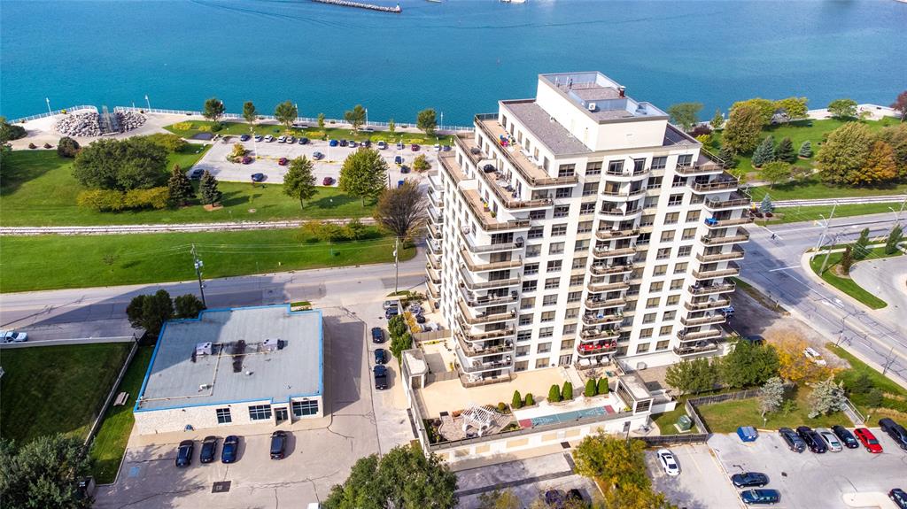 350 FRONT Street North Unit# 702, Sarnia, Ontario, Canada