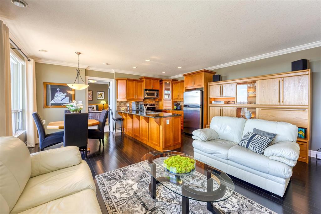 350 FRONT Street North Unit# 702, Sarnia, Ontario, Canada