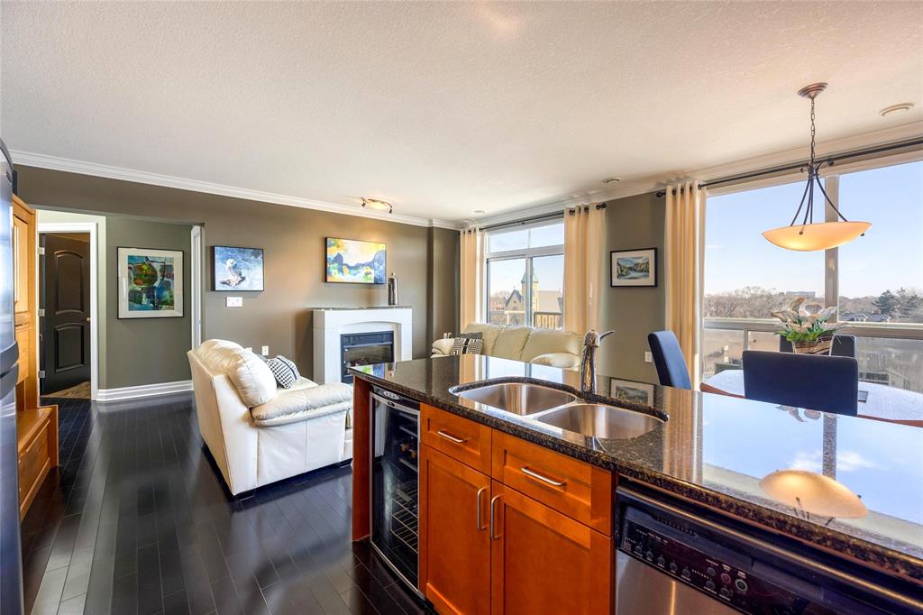 350 FRONT Street North Unit# 702, Sarnia, Ontario, Canada