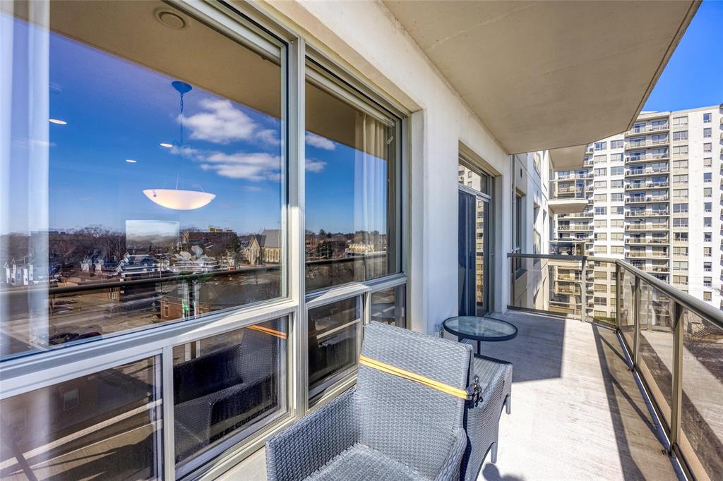 350 FRONT Street North Unit# 702, Sarnia, Ontario, Canada