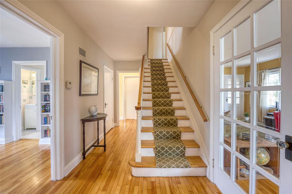 311 MICHIGAN Avenue, Point Edward, Ontario, Canada