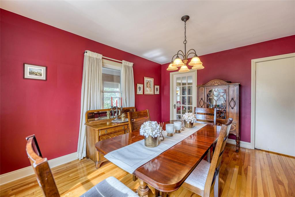 311 MICHIGAN Avenue, Point Edward, Ontario, Canada