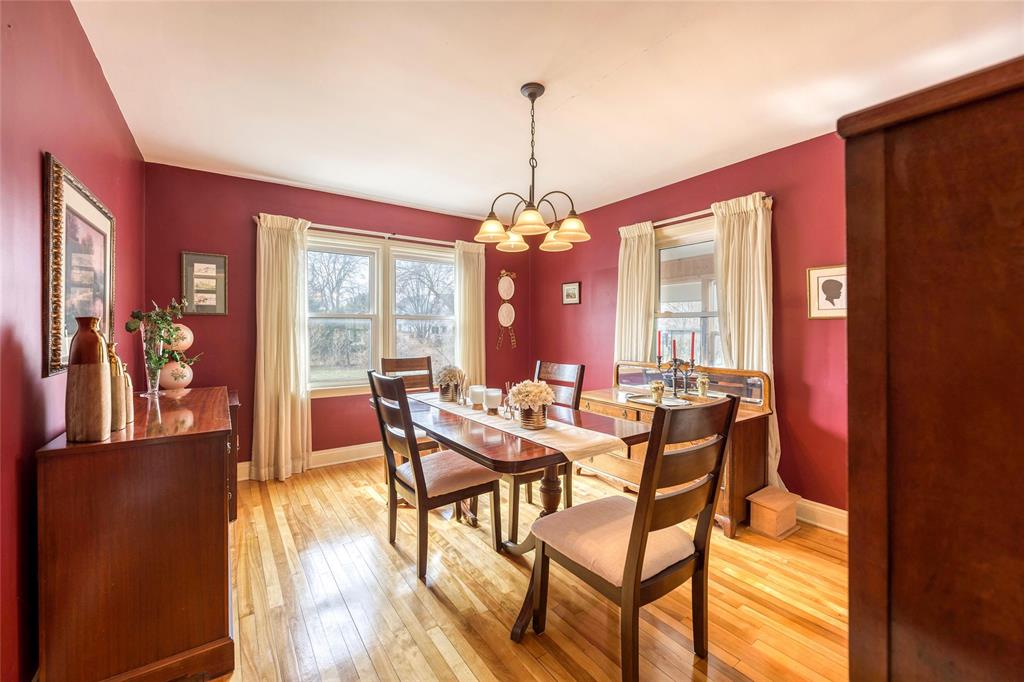 311 MICHIGAN Avenue, Point Edward, Ontario, Canada