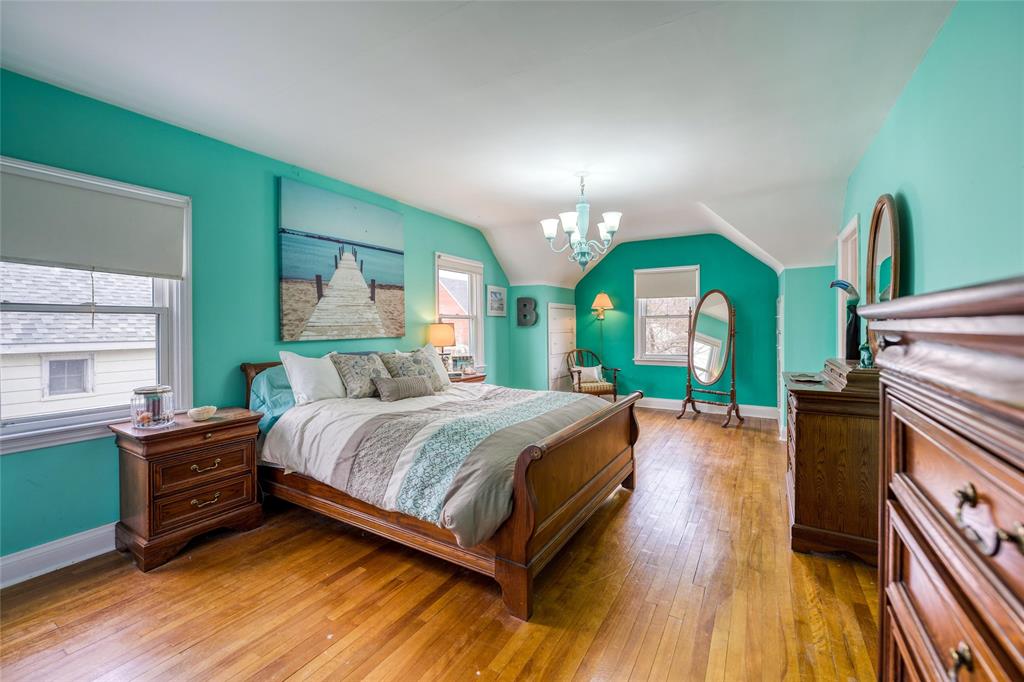 311 MICHIGAN Avenue, Point Edward, Ontario, Canada