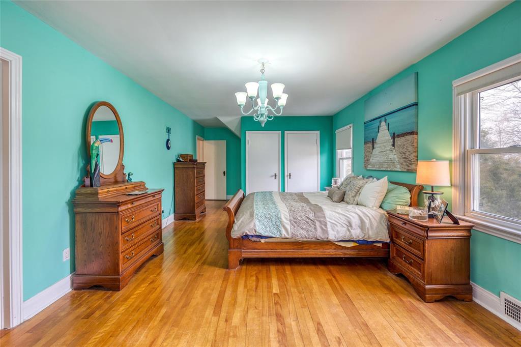 311 MICHIGAN Avenue, Point Edward, Ontario, Canada