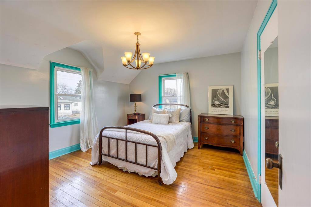 311 MICHIGAN Avenue, Point Edward, Ontario, Canada