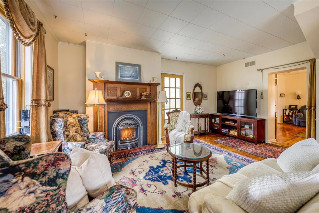 309 MICHIGAN Avenue, Point Edward, Ontario, Canada