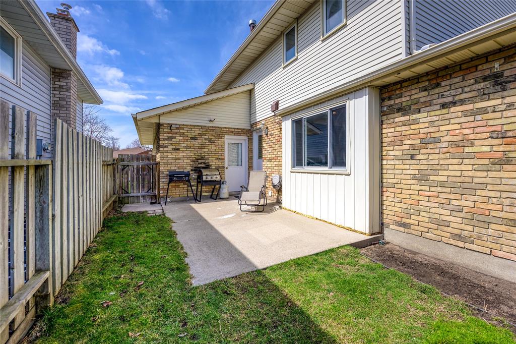 41 WILLOW GLEN Court, Sarnia, Ontario, Canada