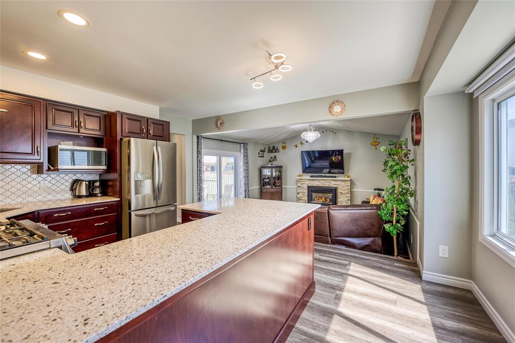 41 WILLOW GLEN Court, Sarnia, Ontario, Canada