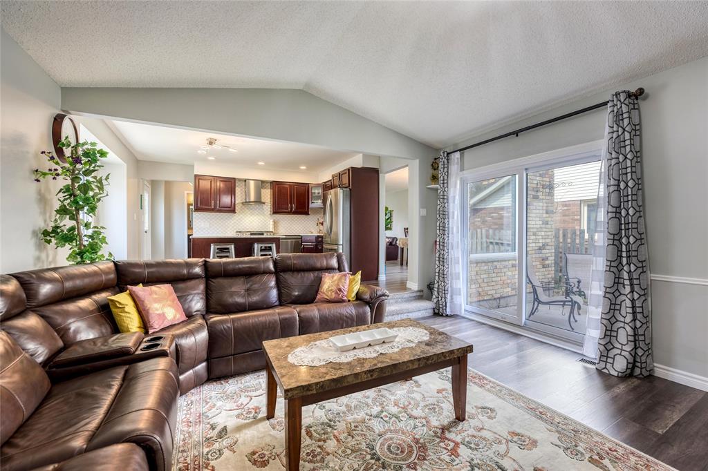 41 WILLOW GLEN Court, Sarnia, Ontario, Canada