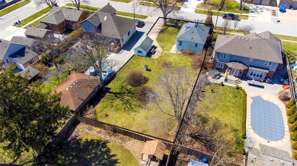 21 ALBERT Street, Point Edward, Ontario, Canada