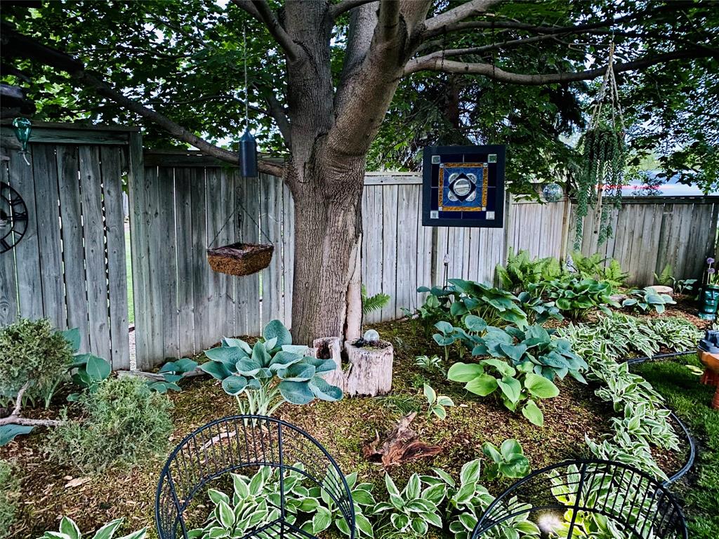 1867 WESTGROVE Drive, Sarnia, Ontario, Canada