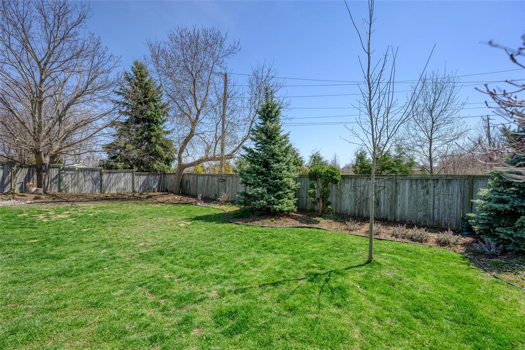 1867 WESTGROVE Drive, Sarnia, Ontario, Canada